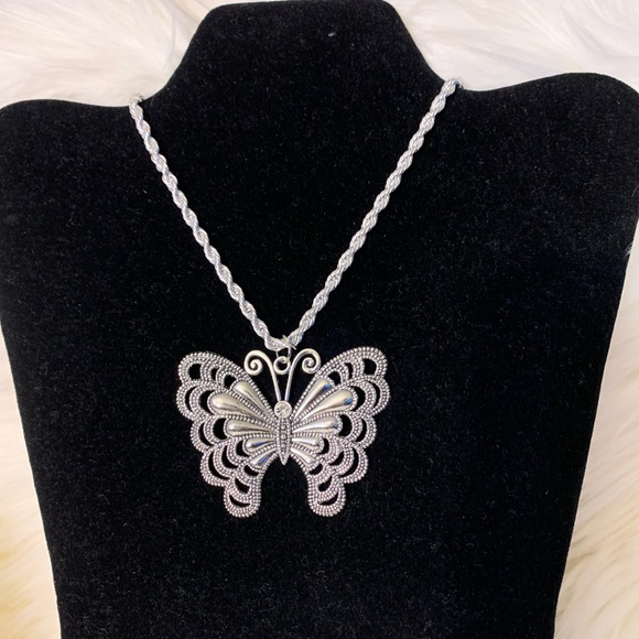 Butterfly Rope Chain - Picture 4 of 7